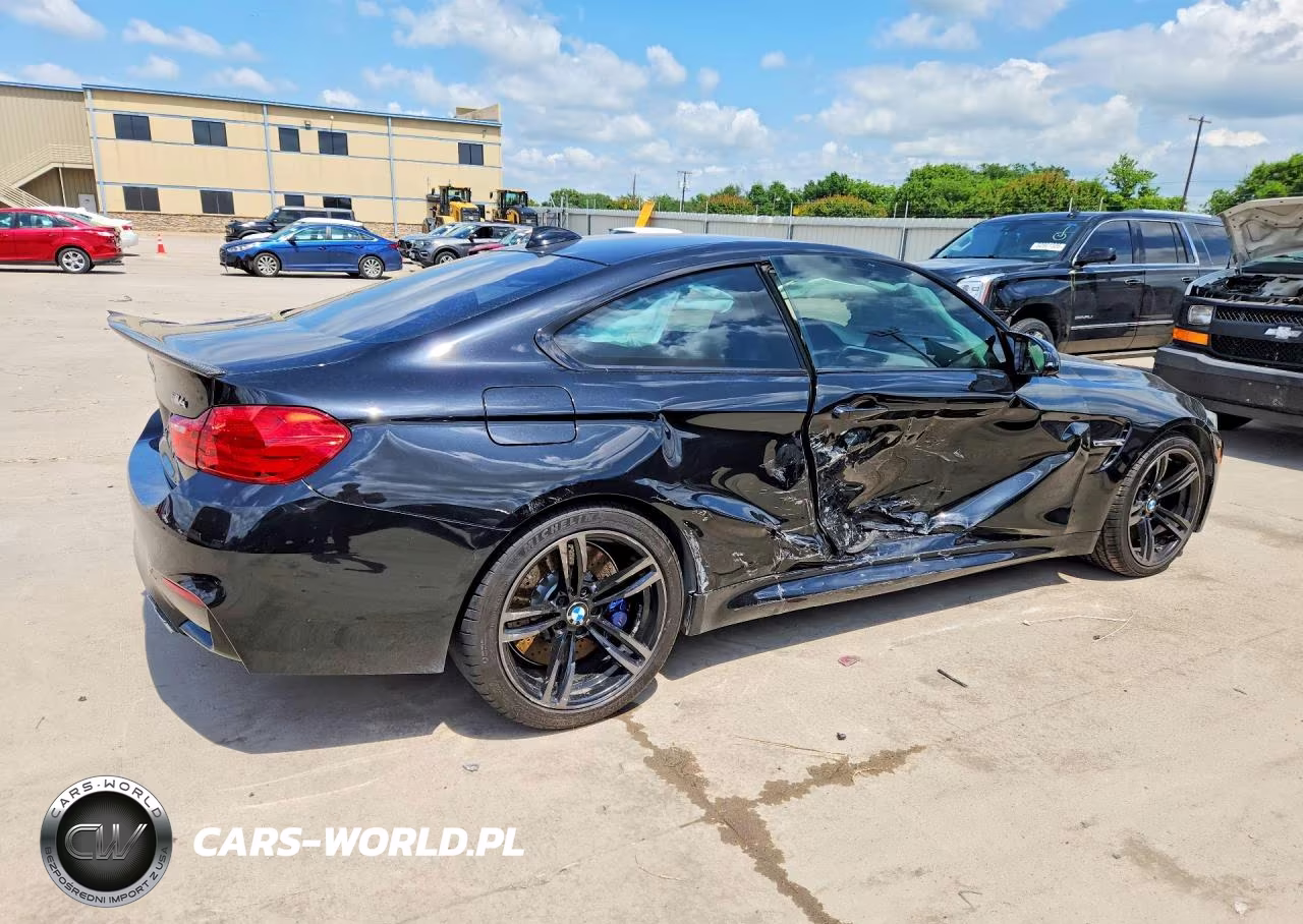 2015 BMW M4 VIN:WBS3R9C52FK329562 - 3