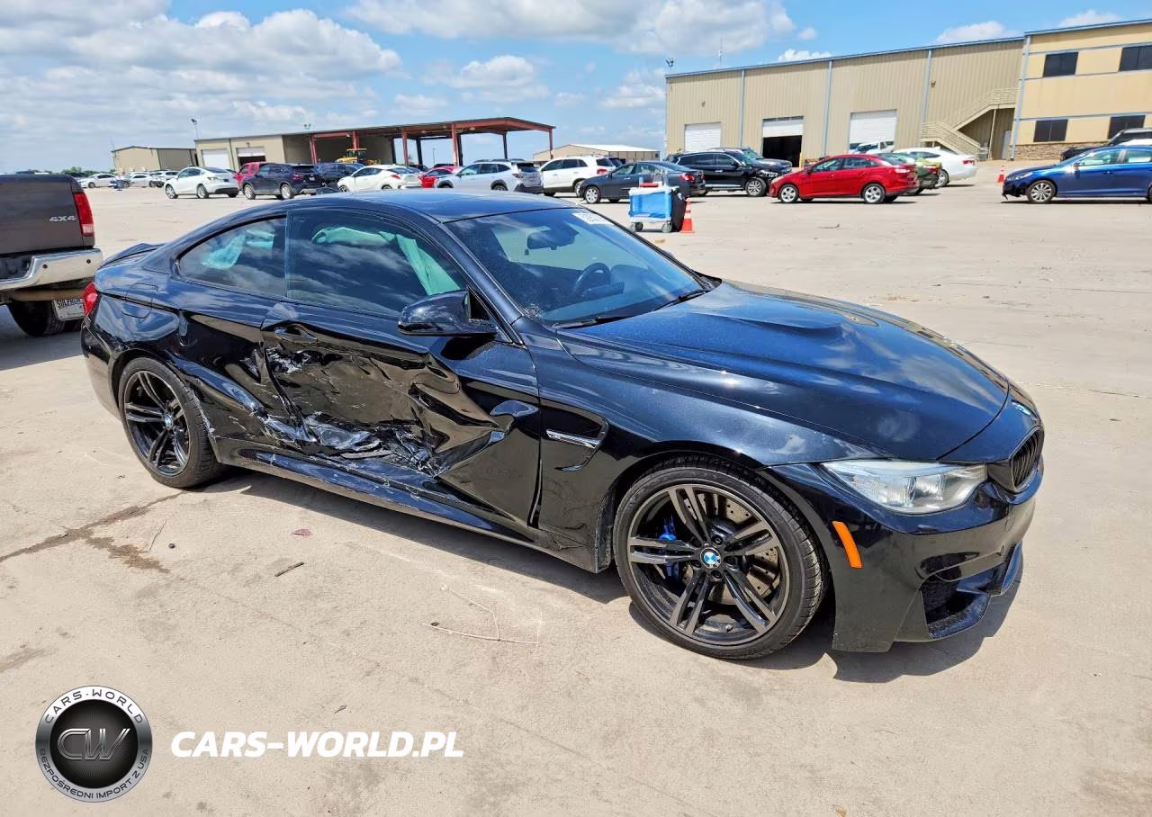 2015 BMW M4 VIN:WBS3R9C52FK329562 - 4