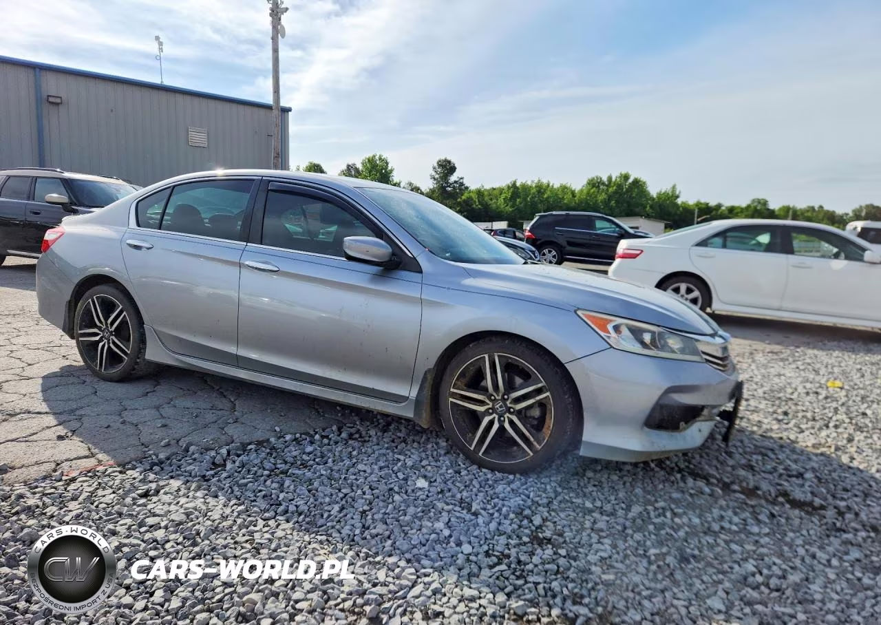 2017 Honda Accord Sport Special Edition VIN:1HGCR2F18HA208794 - 4