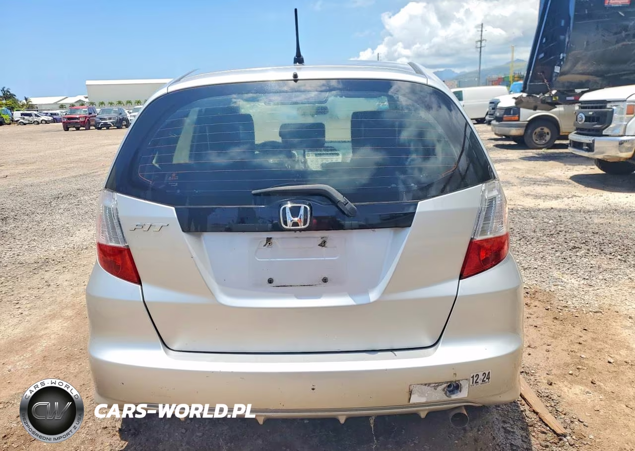 2012 Honda Fit VIN:JHMGE8H38CC017000 - 6