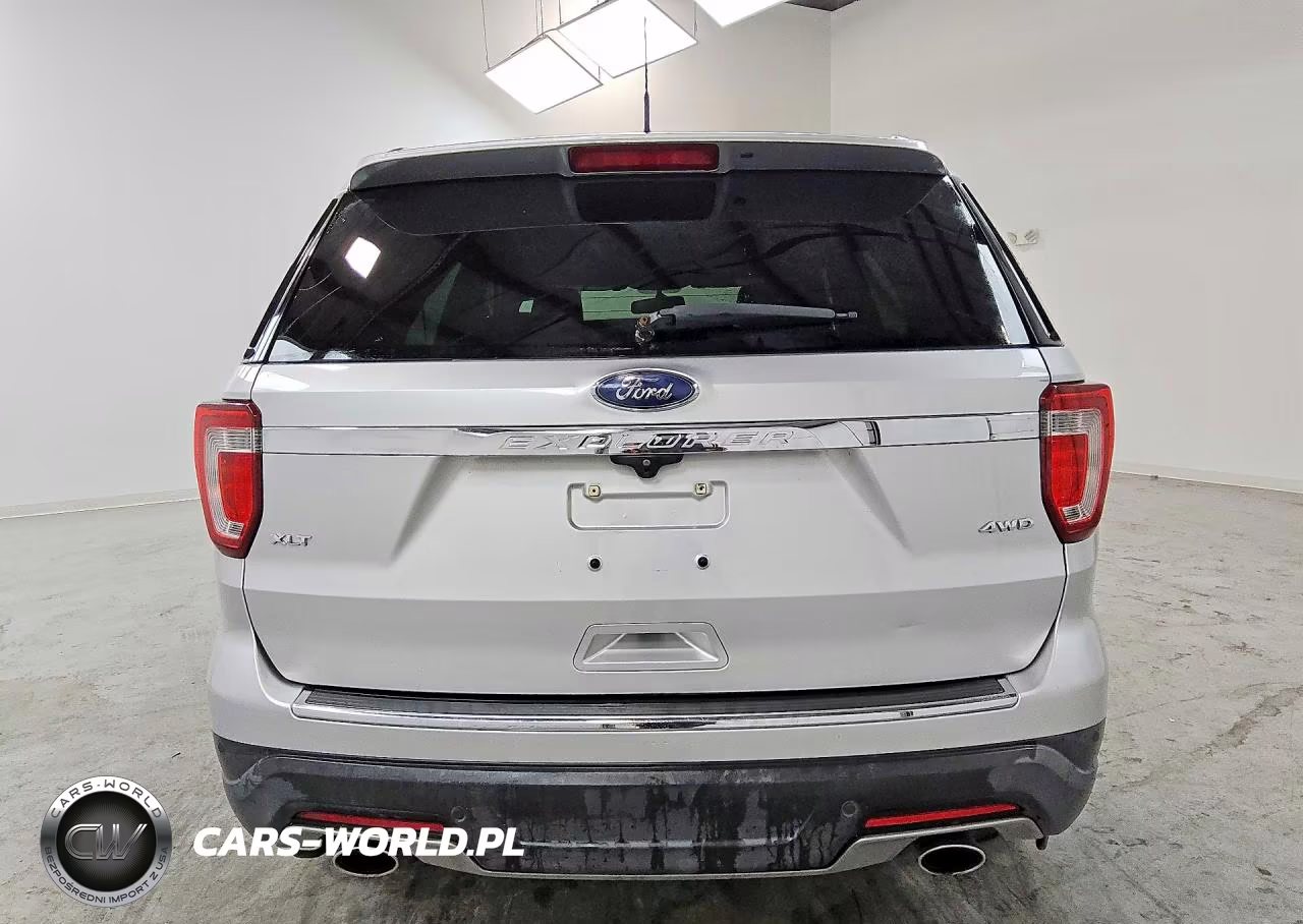2018 Ford Explorer Xlt VIN:1FM5K8D84JGC15559 - 6