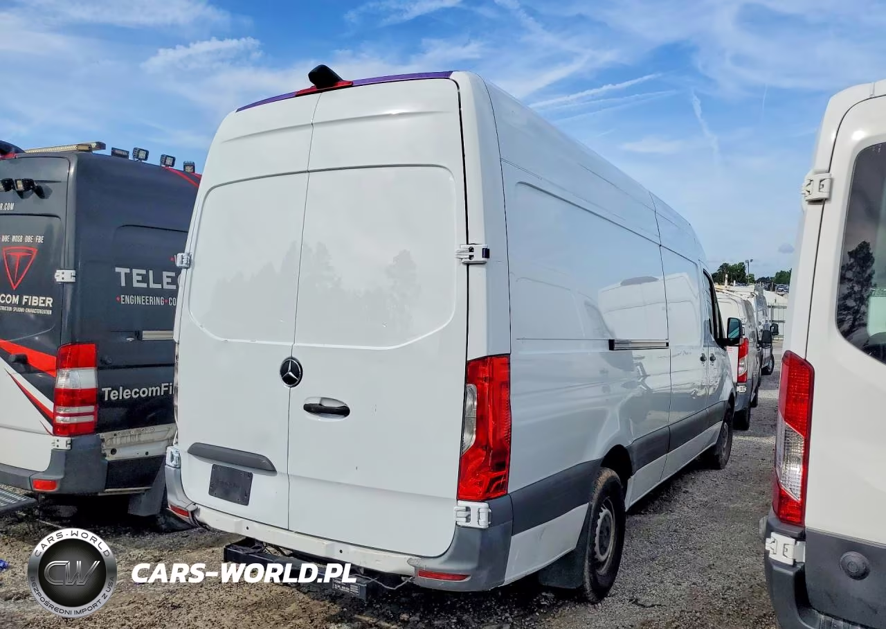 2023 Mercedes-Benz Sprinter 2500 VIN:W1Y4KCHY9PT137773 - 3