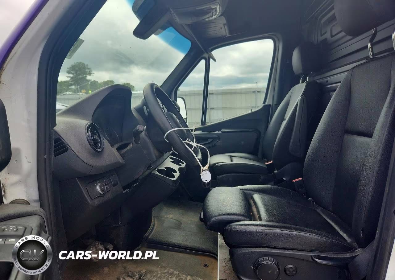 2023 Mercedes-Benz Sprinter 2500 VIN:W1Y4KCHY9PT137773 - 7