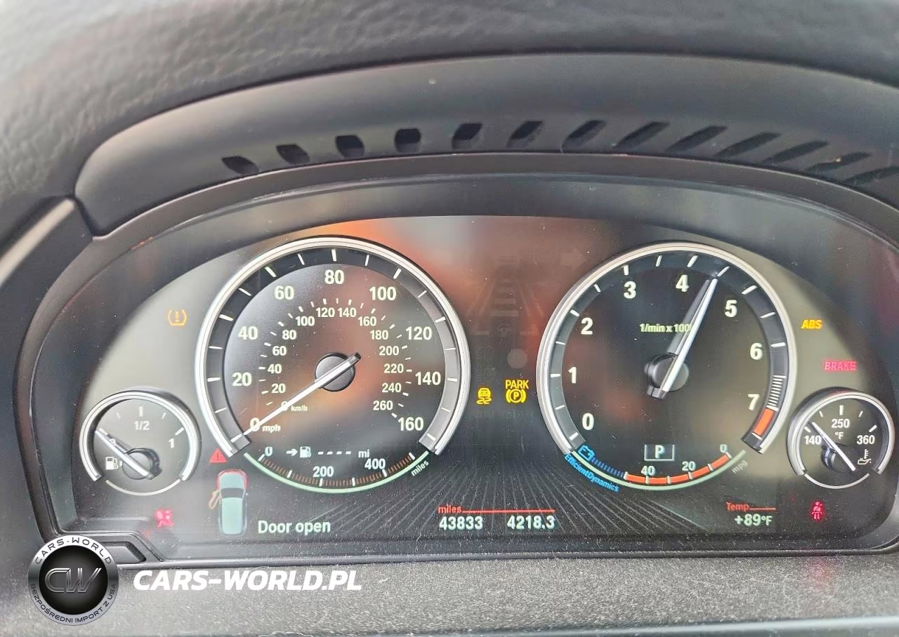 2016 BMW X5 xDrive35I VIN:5UXKR0C50G0P27685 - 9