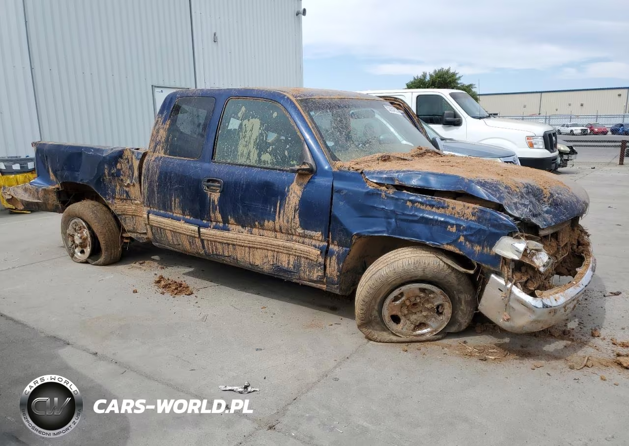 2000 Chevrolet Silverado C1500 VIN:1GCEC19VXYZ317566 - 4