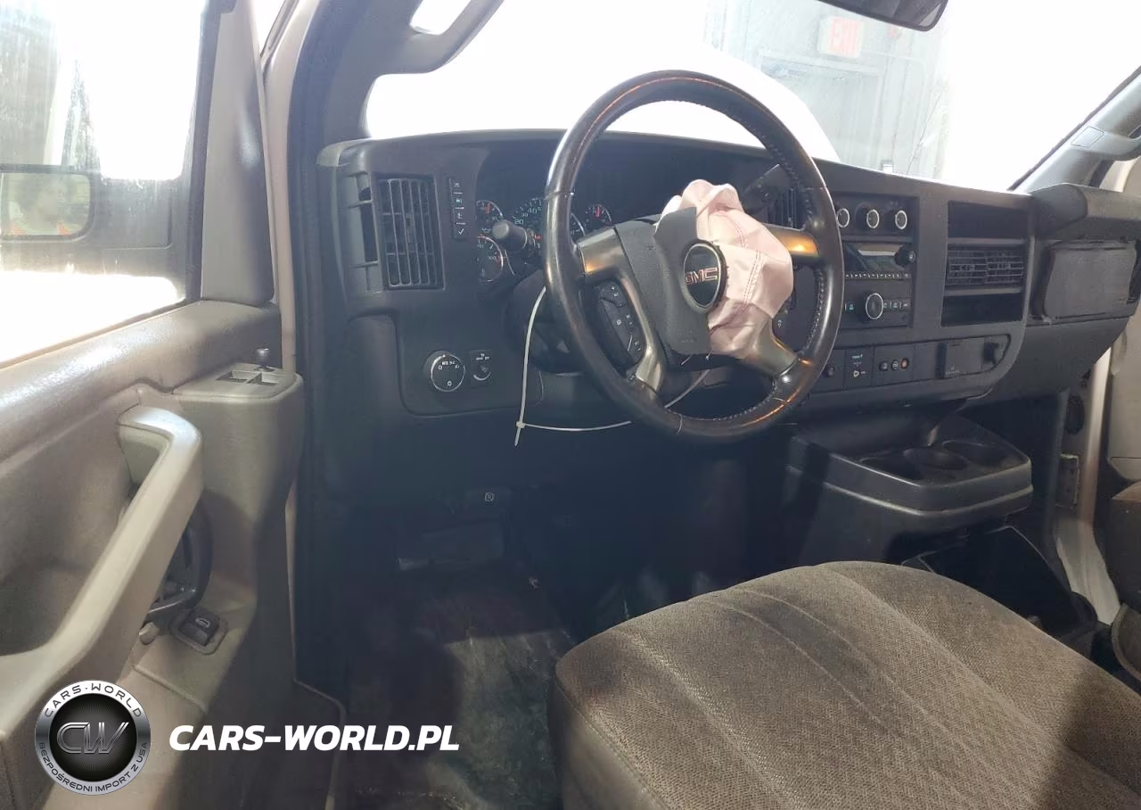 2017 GMC Savana G2500 VIN:1GTW7AFF0H1349415 - 8
