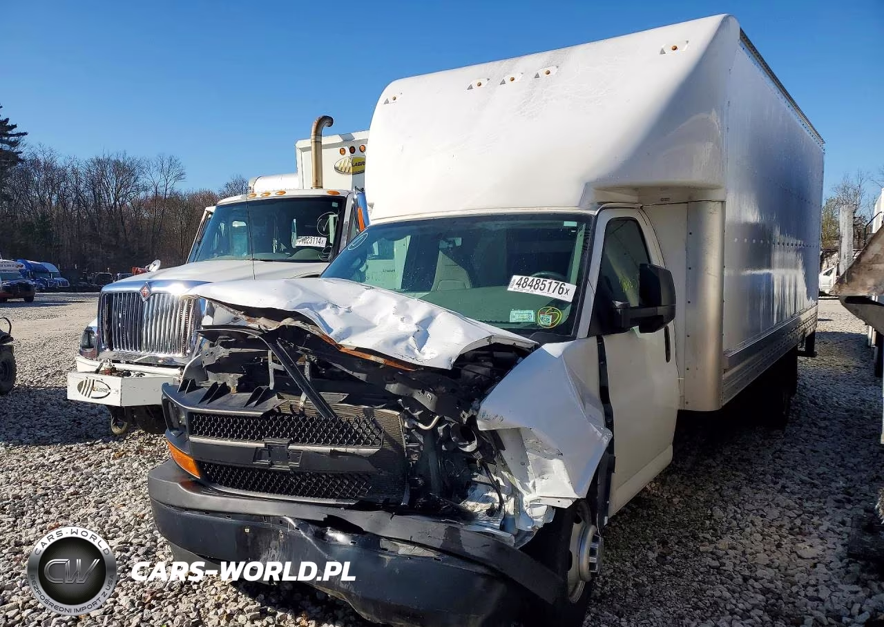2017 Chevrolet Express G3500 Delivery Truck