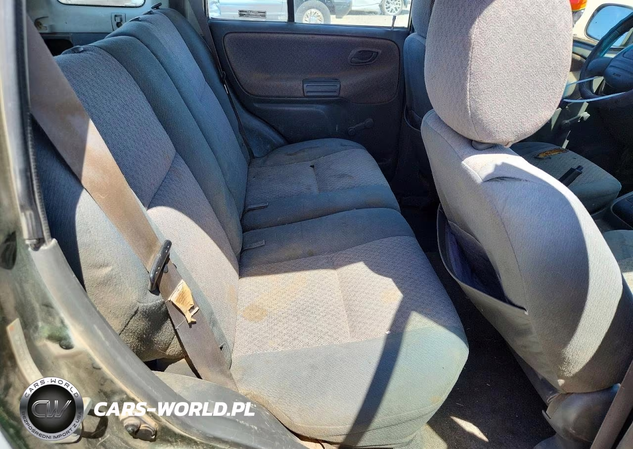2000 Chevrolet Tracker VIN:2CNBE13C1Y6912768 - 10