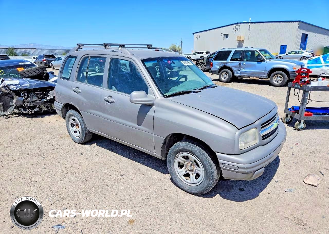 2000 Chevrolet Tracker VIN:2CNBE13C1Y6912768 - 4