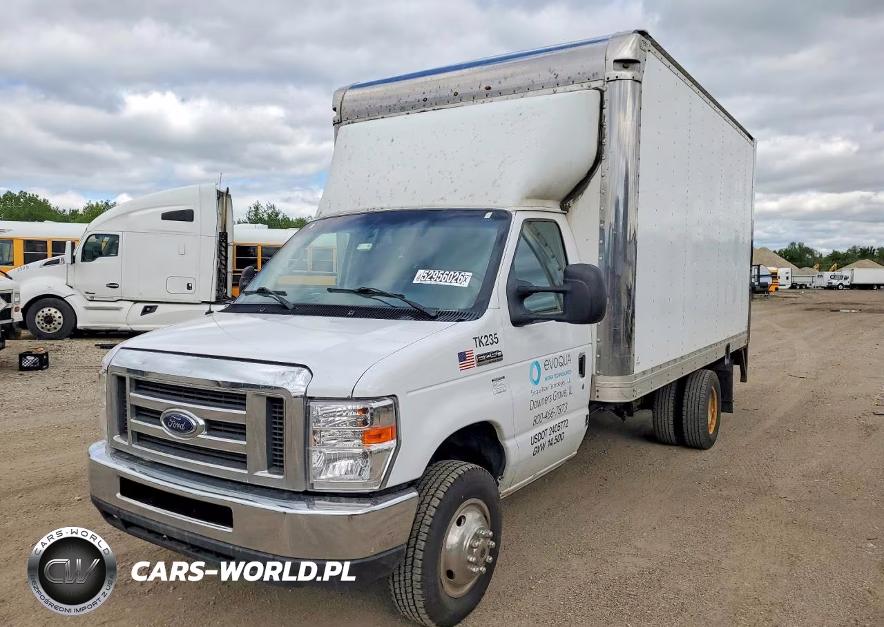 2018 Ford E450 Delivery Truck