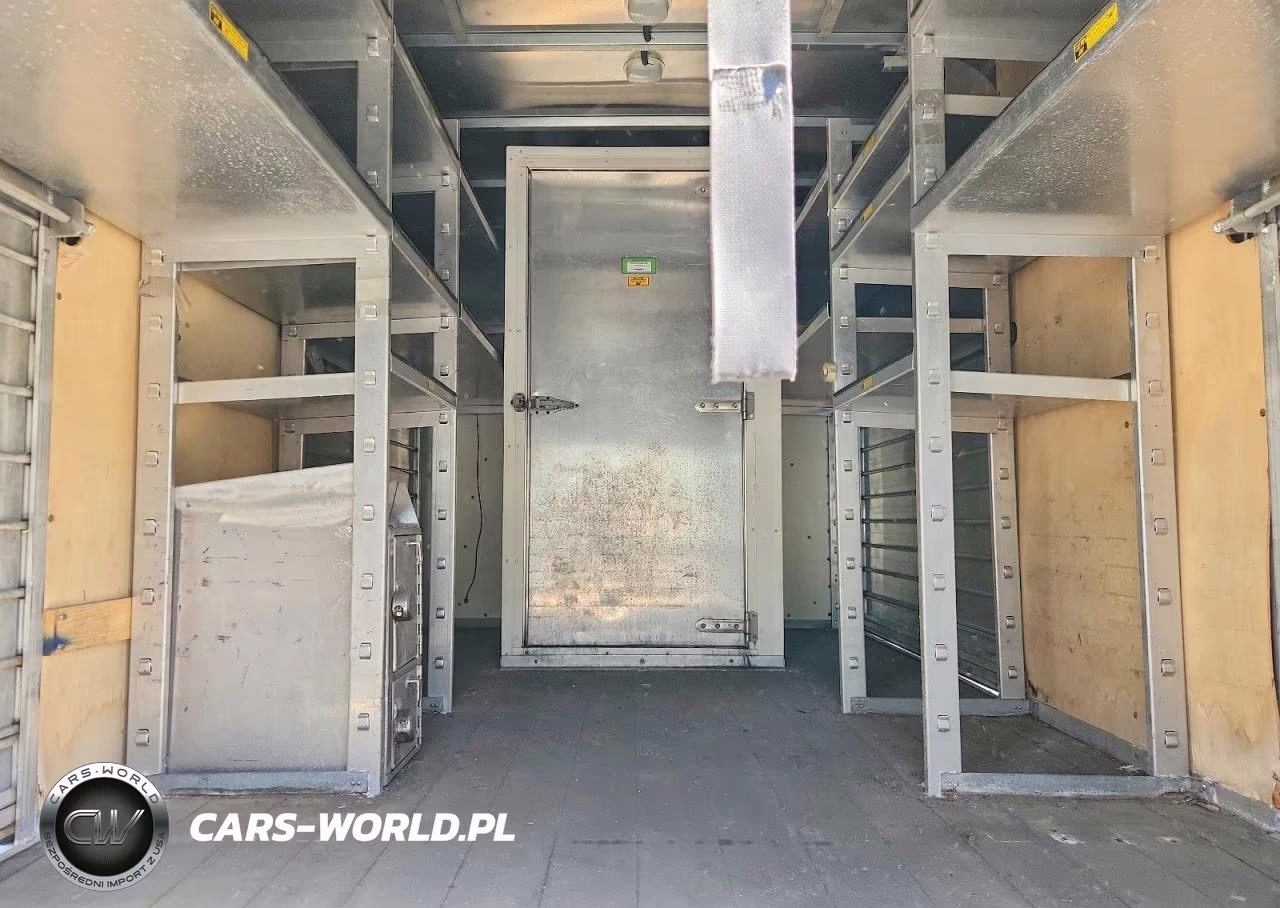 2011 Ford E450 Refrigerated Box Truck VIN:1FDXE4FL4BDA36600 - 10