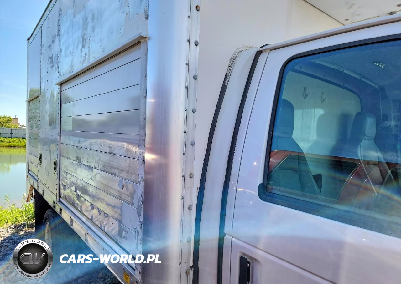 2011 Ford E450 Refrigerated Box Truck VIN:1FDXE4FL4BDA36600 - 11