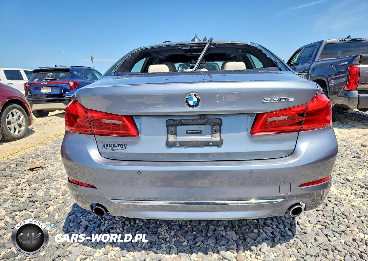2018 BMW 530Xe VIN:WBAJB1C57JB084185 - 6