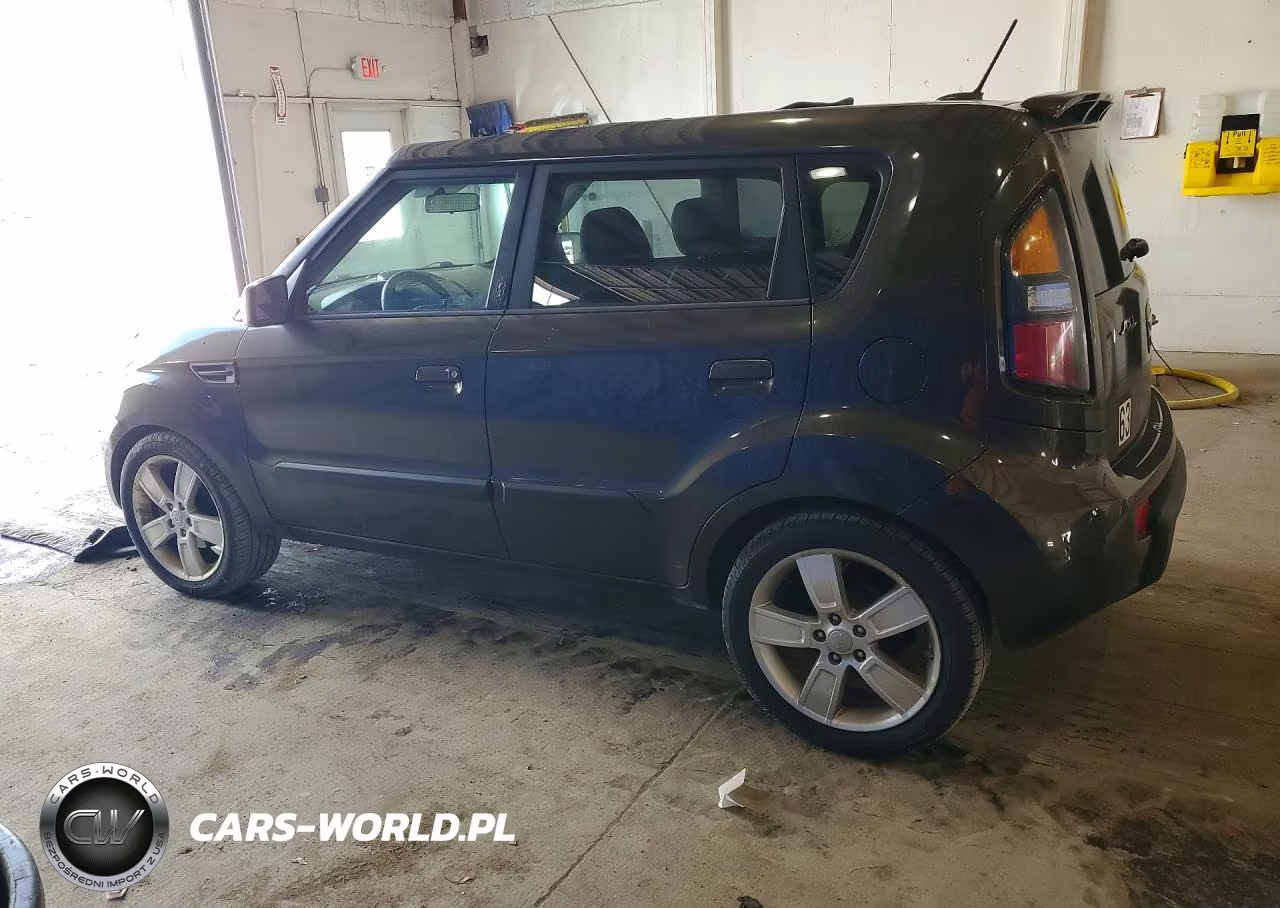 2010 Kia Soul + VIN:KNDJT2A24A7132095 - 2