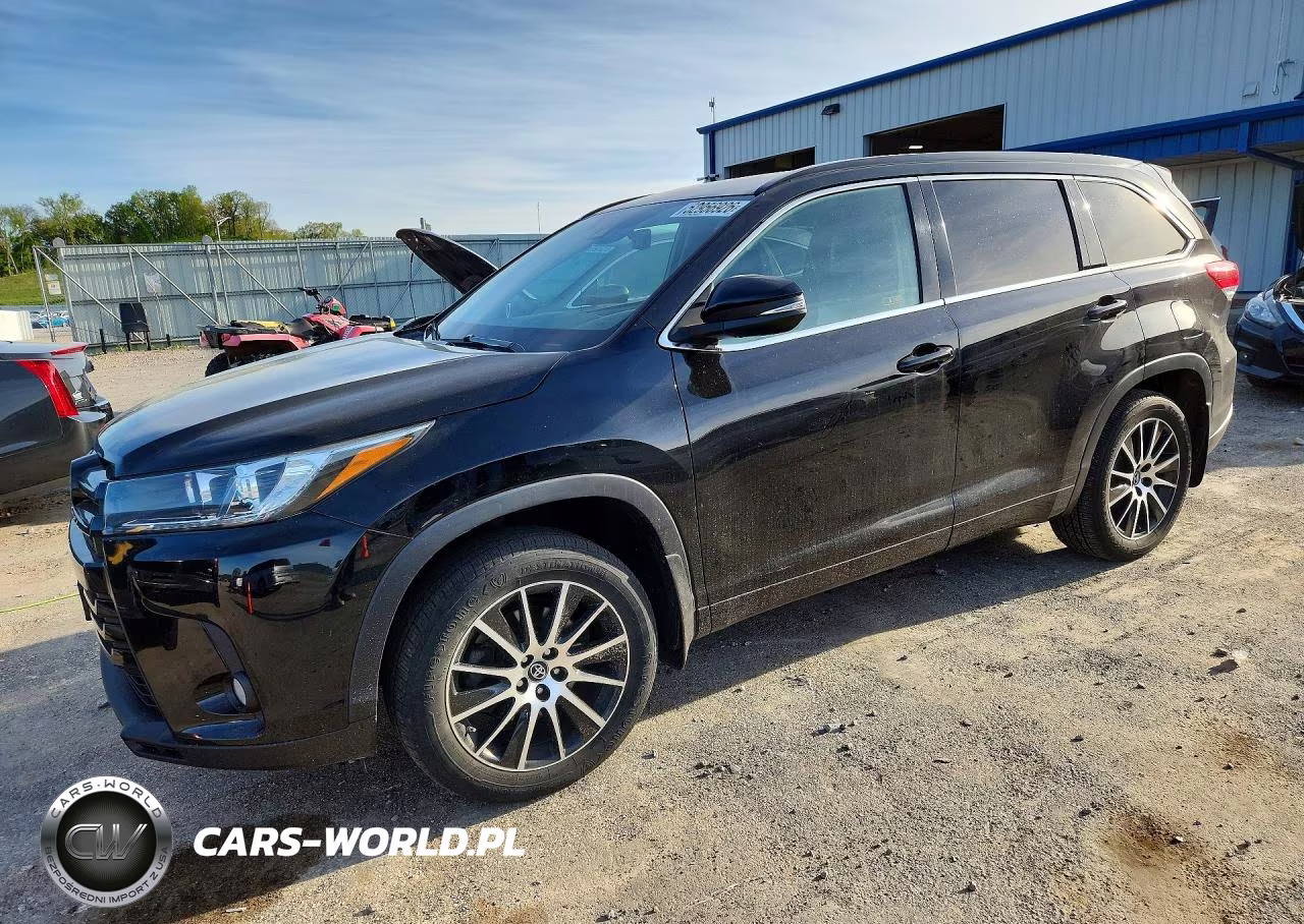 2018 Toyota Highlander Se