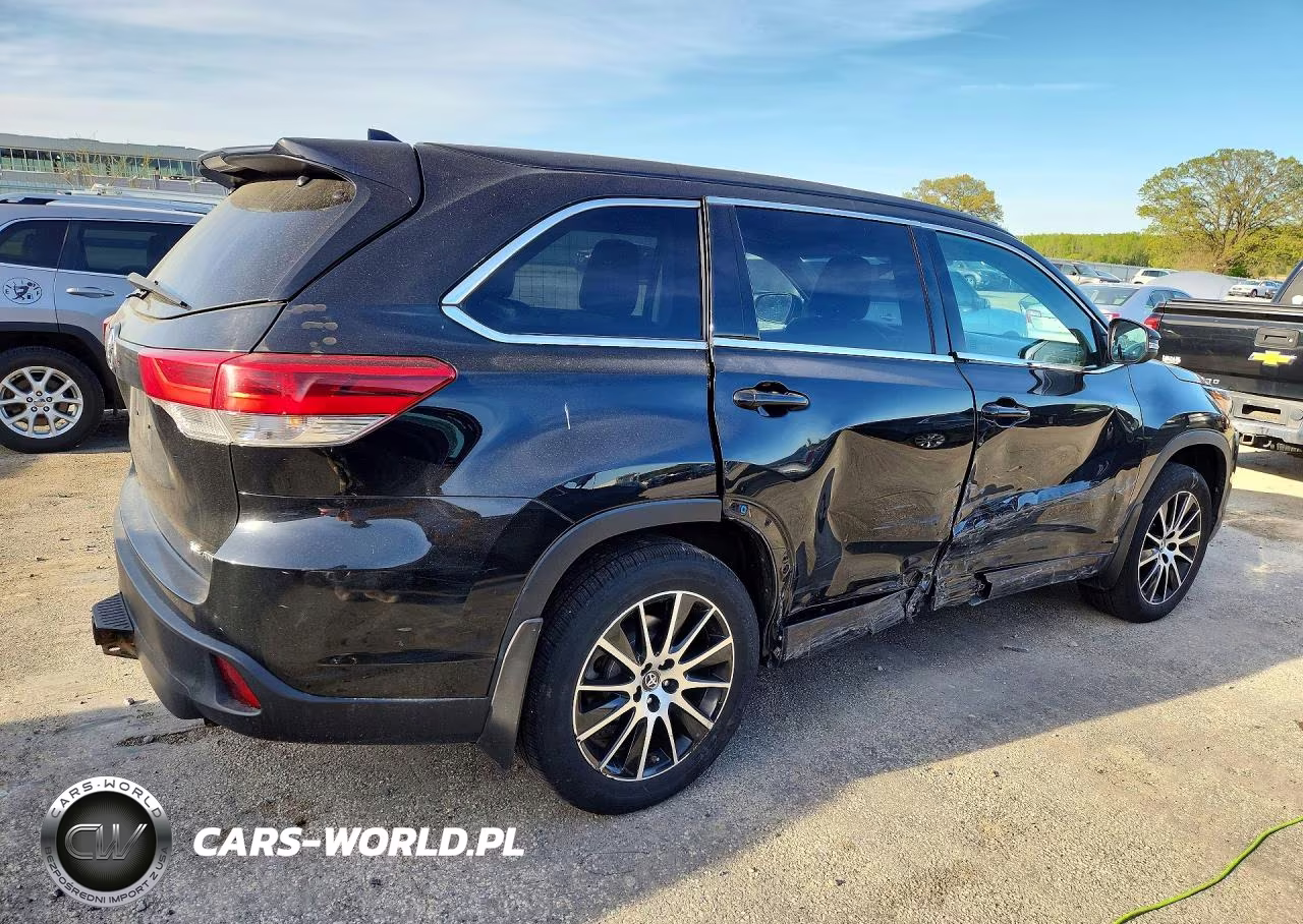 2018 Toyota Highlander Se VIN:5TDJZRFH9JS535225 - 3