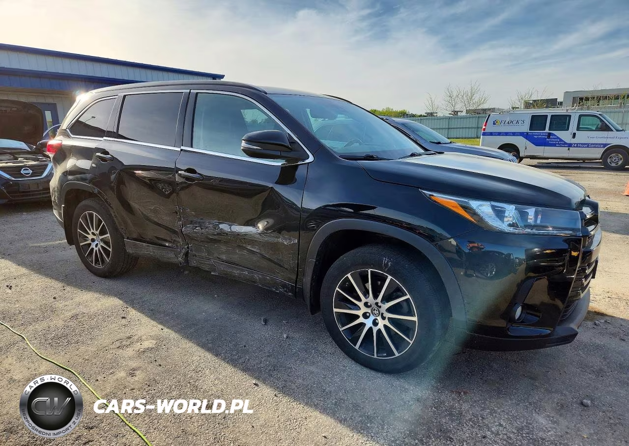 2018 Toyota Highlander Se VIN:5TDJZRFH9JS535225 - 4
