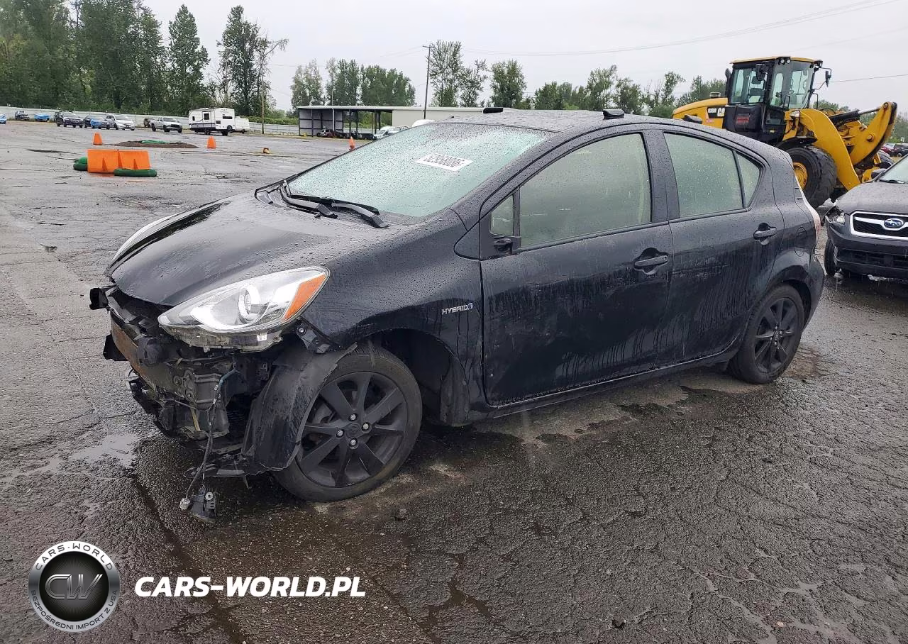 2016 Toyota Prius C One