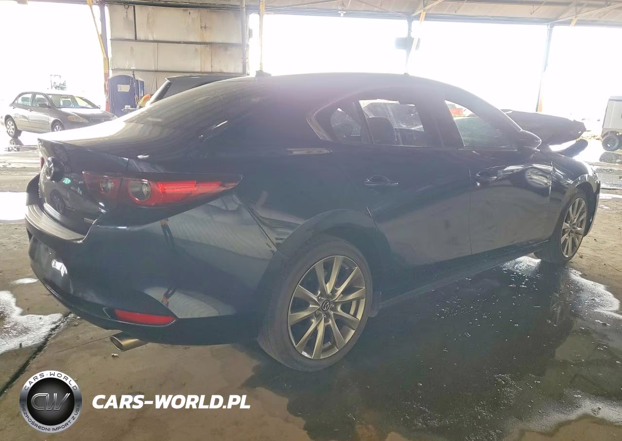 2023 Mazda 3 Premium VIN:3MZBPBDM9PM381901 - 3