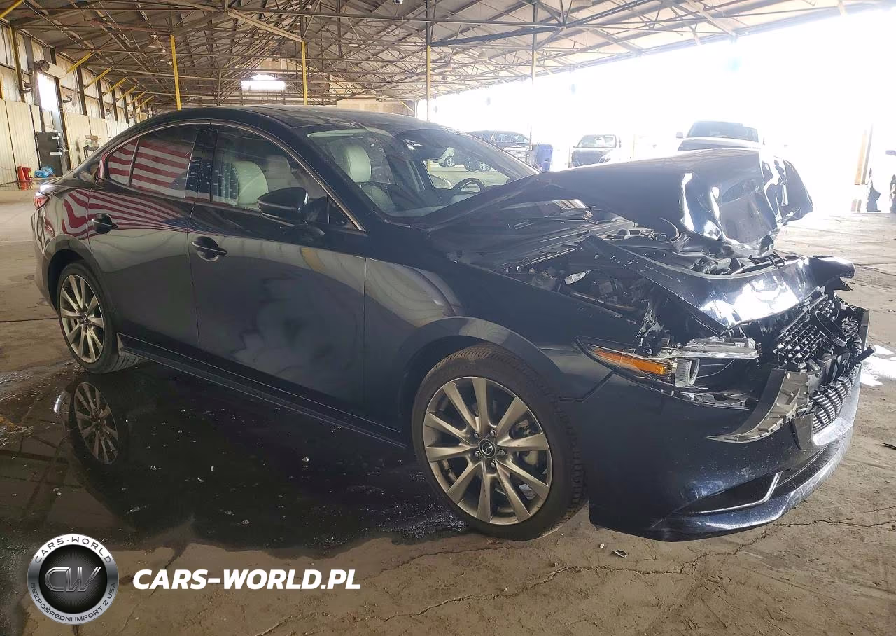 2023 Mazda 3 Premium VIN:3MZBPBDM9PM381901 - 4