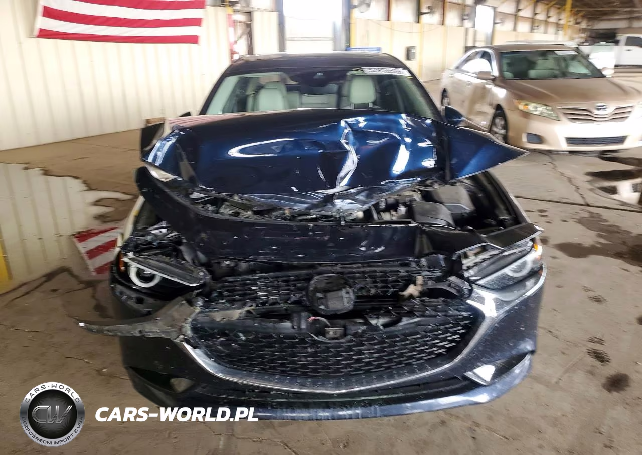 2023 Mazda 3 Premium VIN:3MZBPBDM9PM381901 - 5