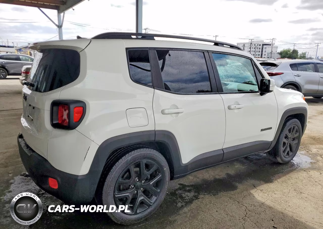 2017 Jeep Renegade Latitude VIN:ZACCJABB0HPE93179 - 3