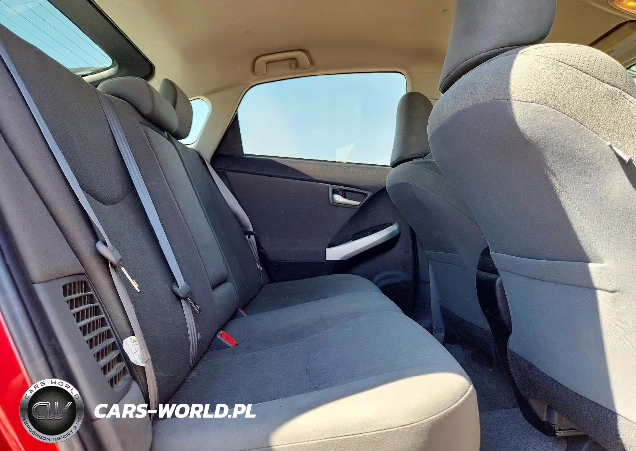 2014 Toyota Prius Three VIN:JTDKN3DU5E1749175 - 10