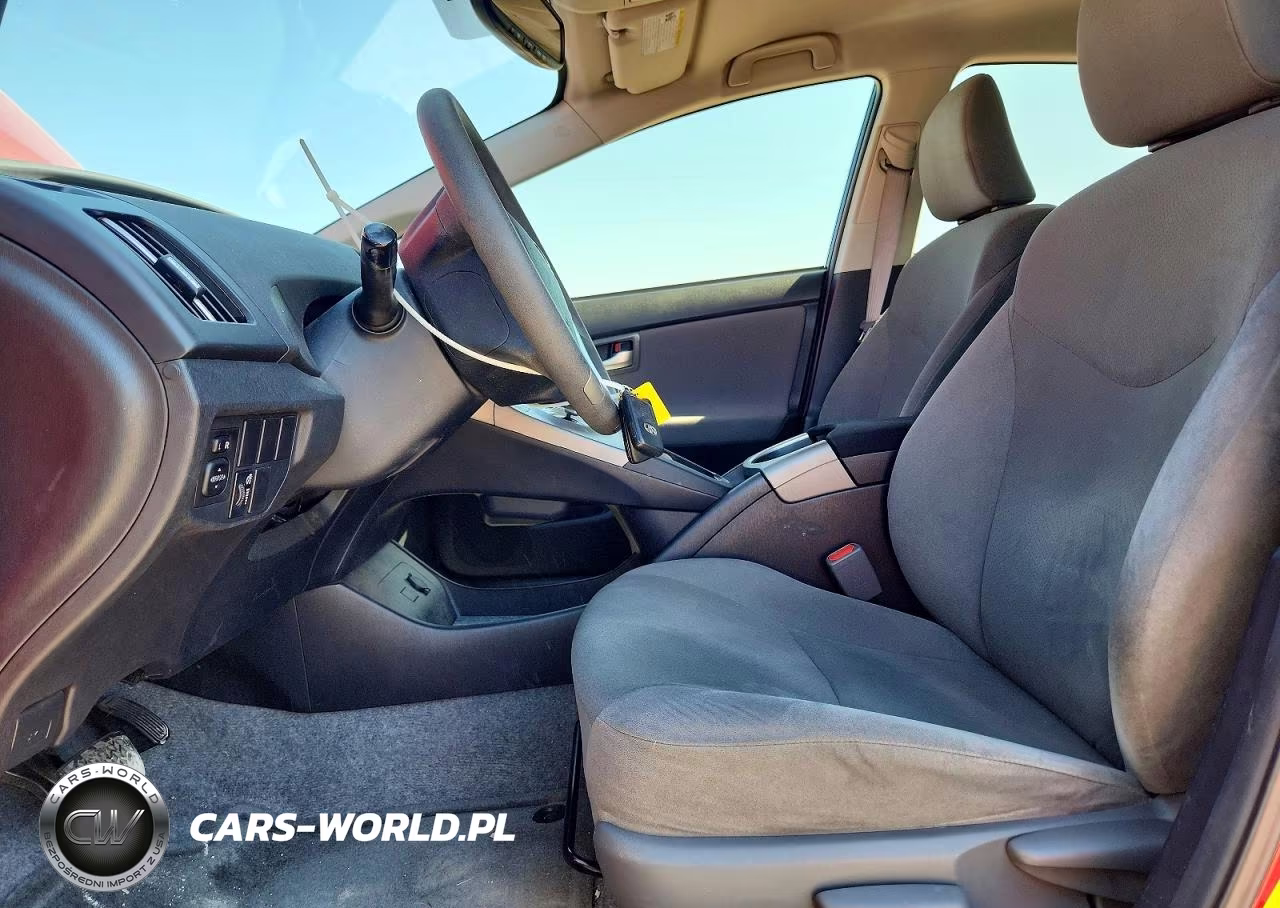 2014 Toyota Prius Three VIN:JTDKN3DU5E1749175 - 7