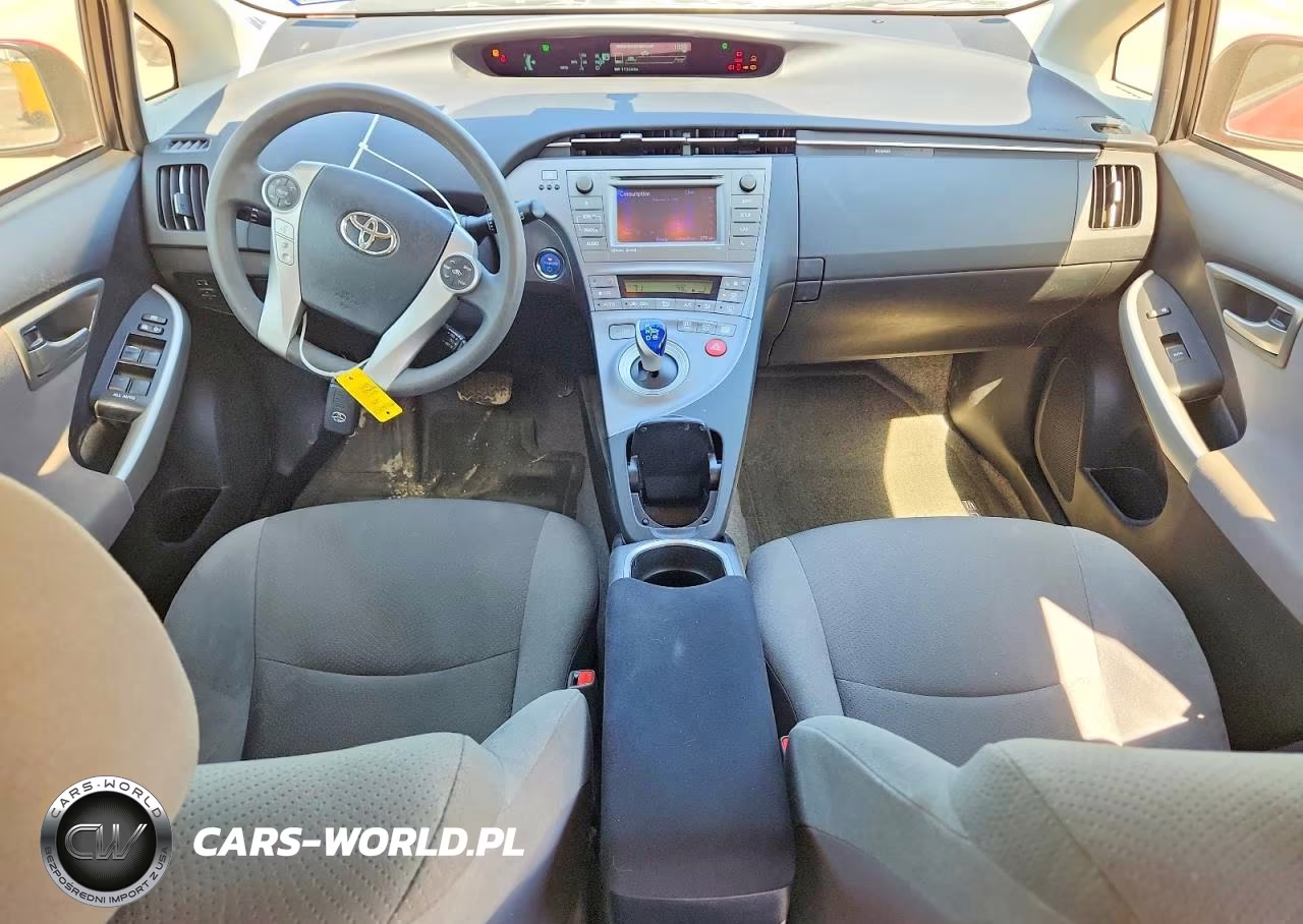 2014 Toyota Prius Three VIN:JTDKN3DU5E1749175 - 8