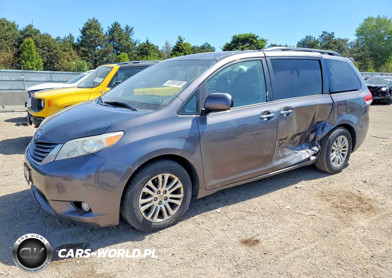 2014 Toyota Sienna Xle 8-Passenger