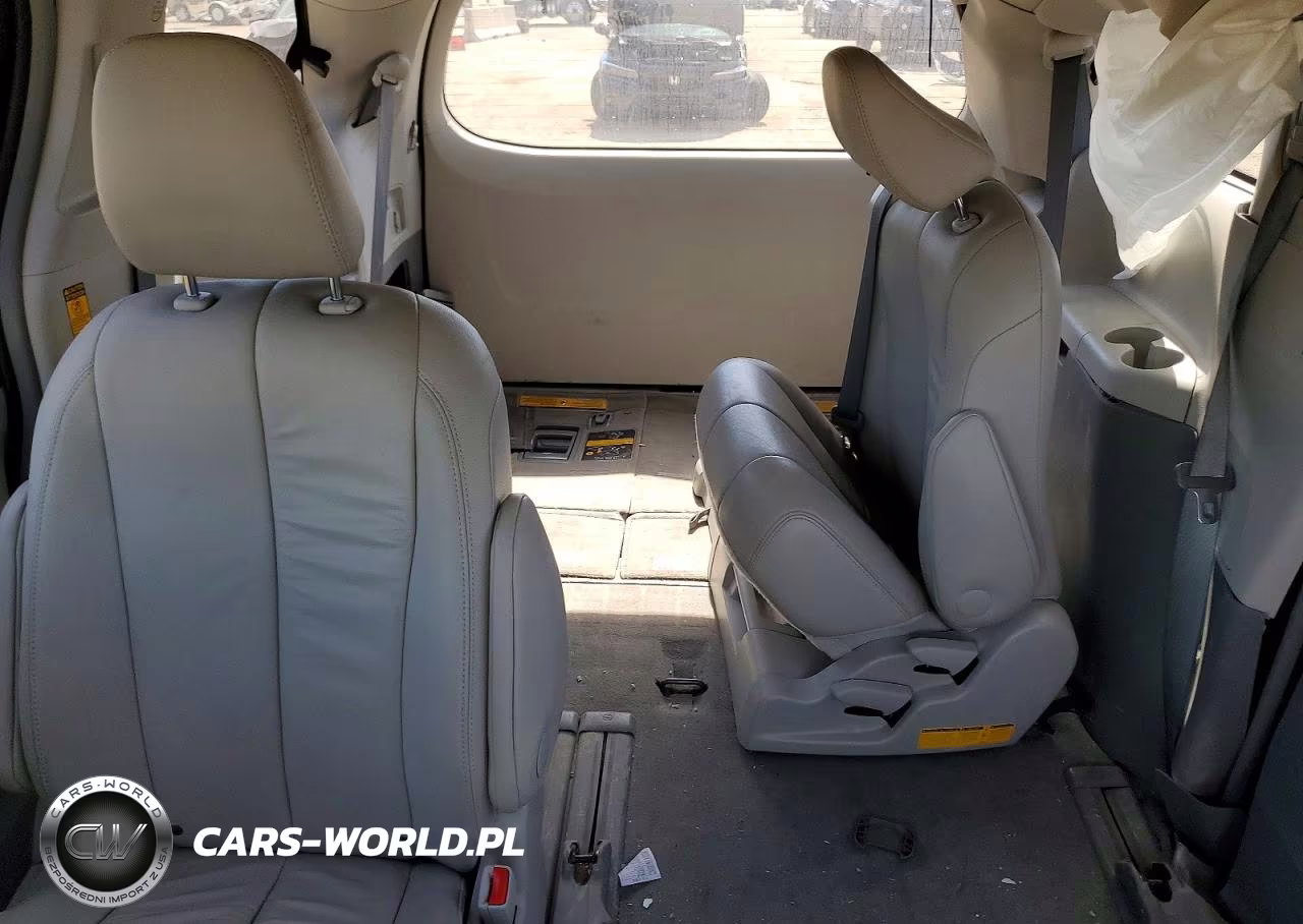2014 Toyota Sienna Xle 8-Passenger VIN:5TDYK3DC6ES451649 - 10