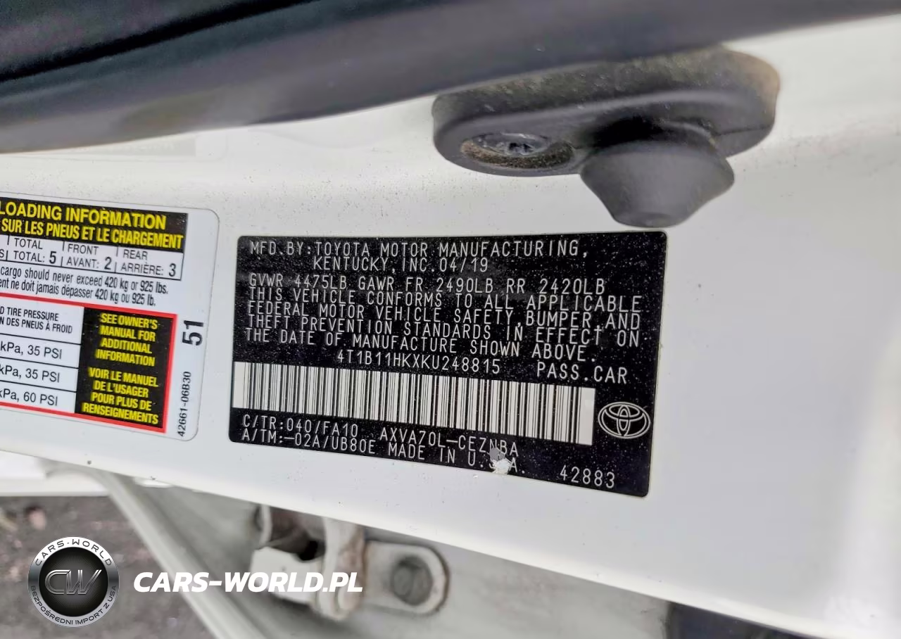 2019 Toyota Camry Le VIN:4T1B11HKXKU248815 - 12