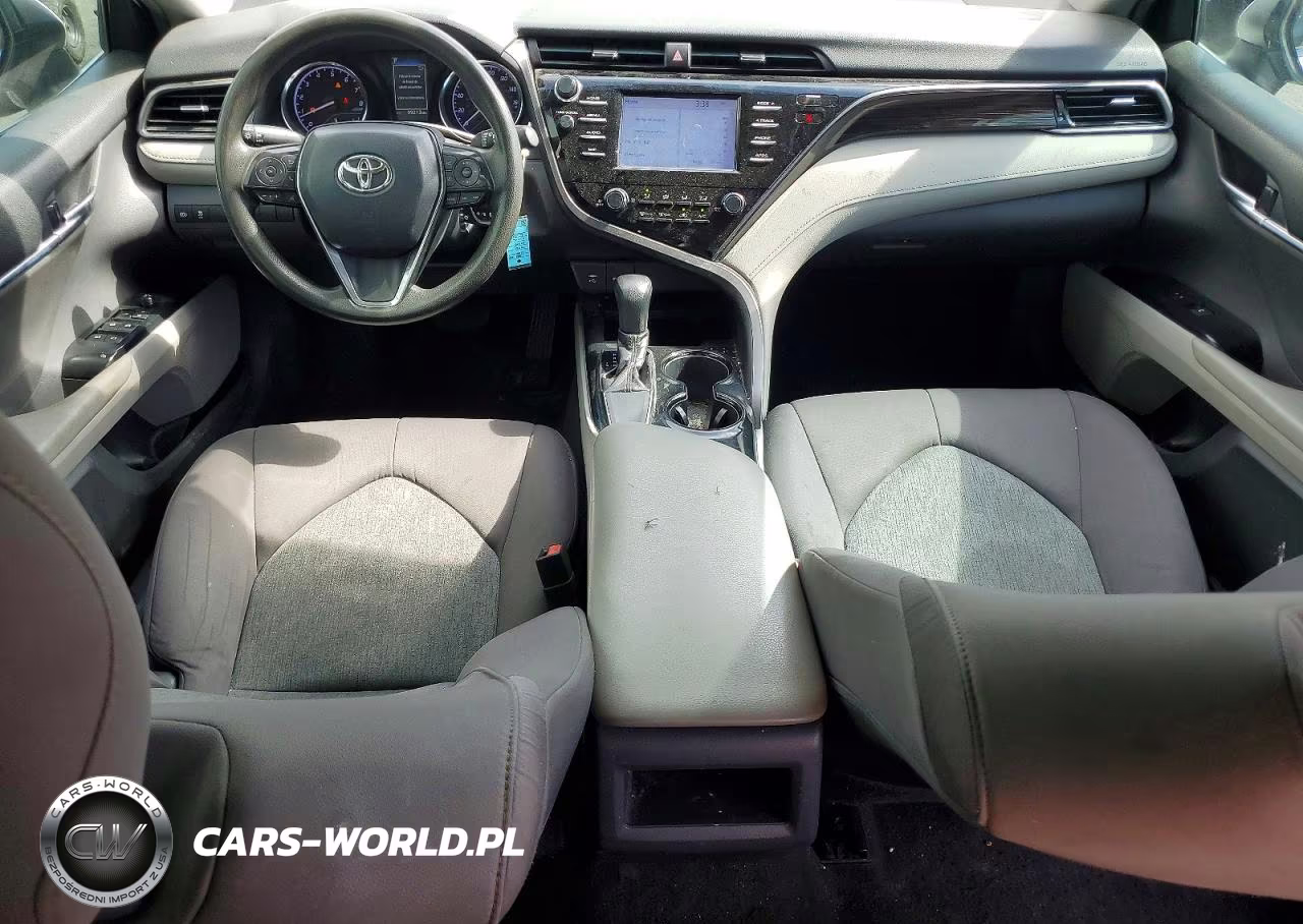 2019 Toyota Camry Le VIN:4T1B11HKXKU248815 - 8