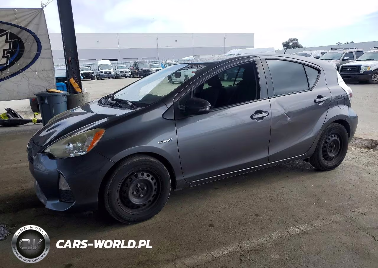 2014 Toyota Prius C Three