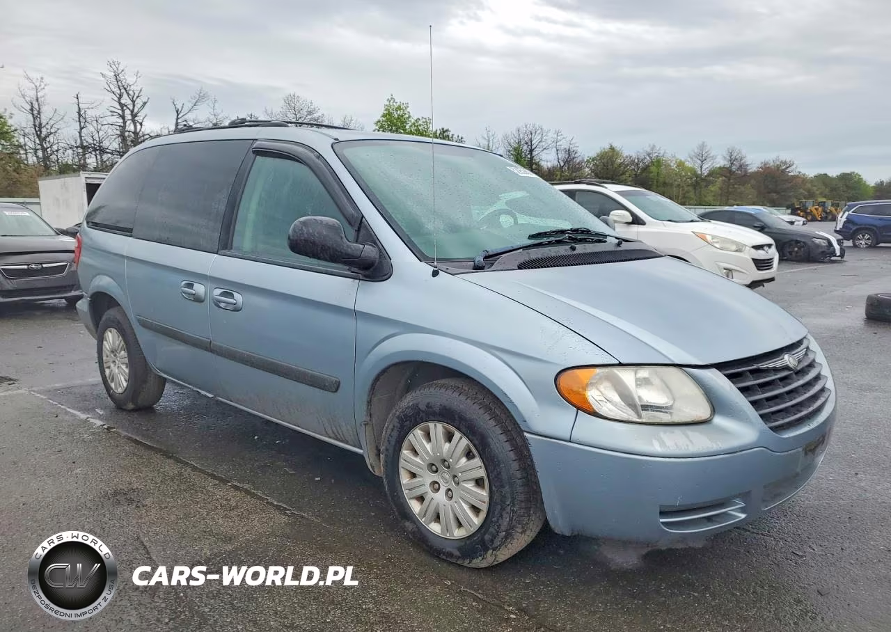 2005 Chrysler Town & Country VIN:1C4GP45R65B215337 - 4