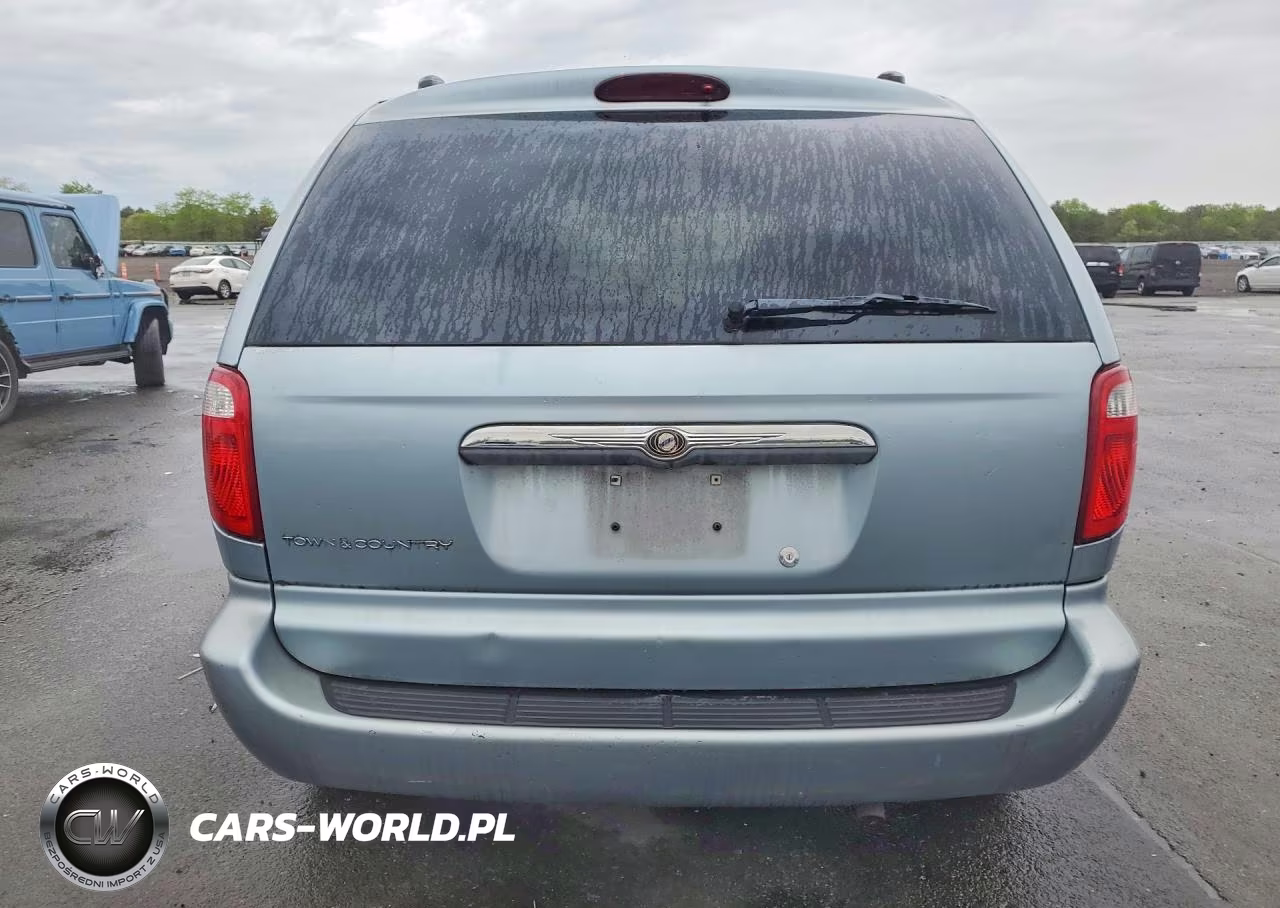 2005 Chrysler Town & Country VIN:1C4GP45R65B215337 - 6