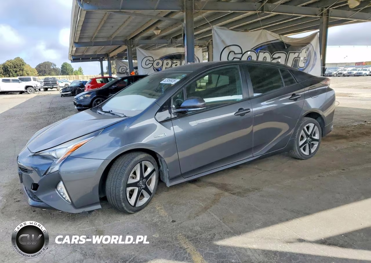 2016 Toyota Prius Three Touring