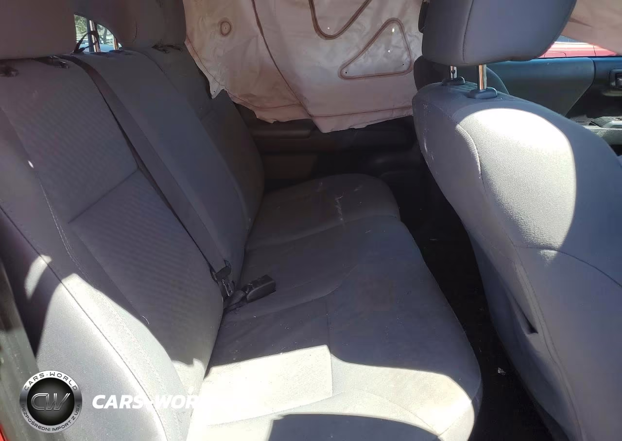 2021 Toyota Tacoma Sr VIN:5TFAX5GN7MX188818 - 10