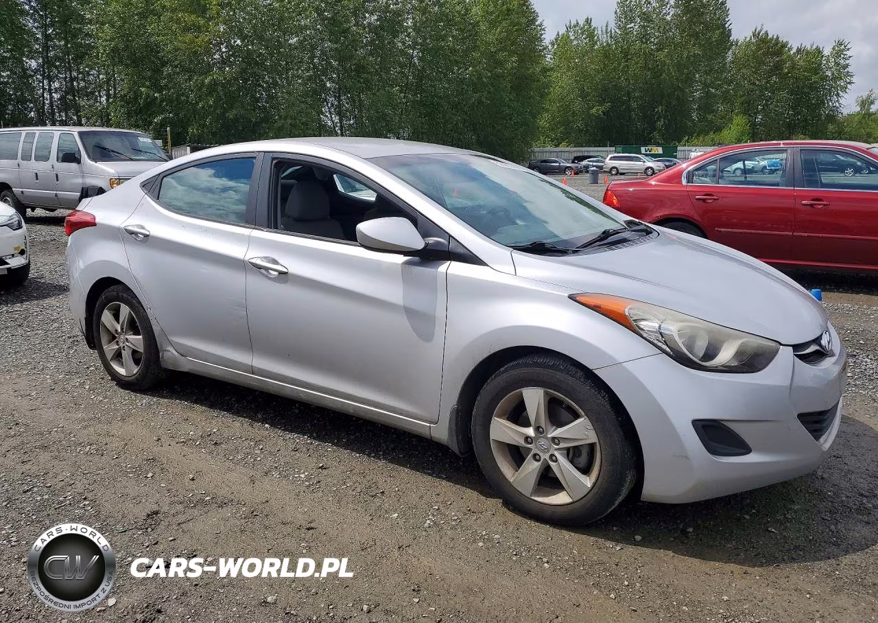 2013 Hyundai Elantra Gls VIN:KMHDH4AE1DU969697 - 4