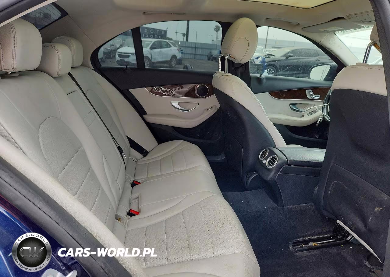 2017 Mercedes-Benz C 300 VIN:55SWF4JBXHU186917 - 10