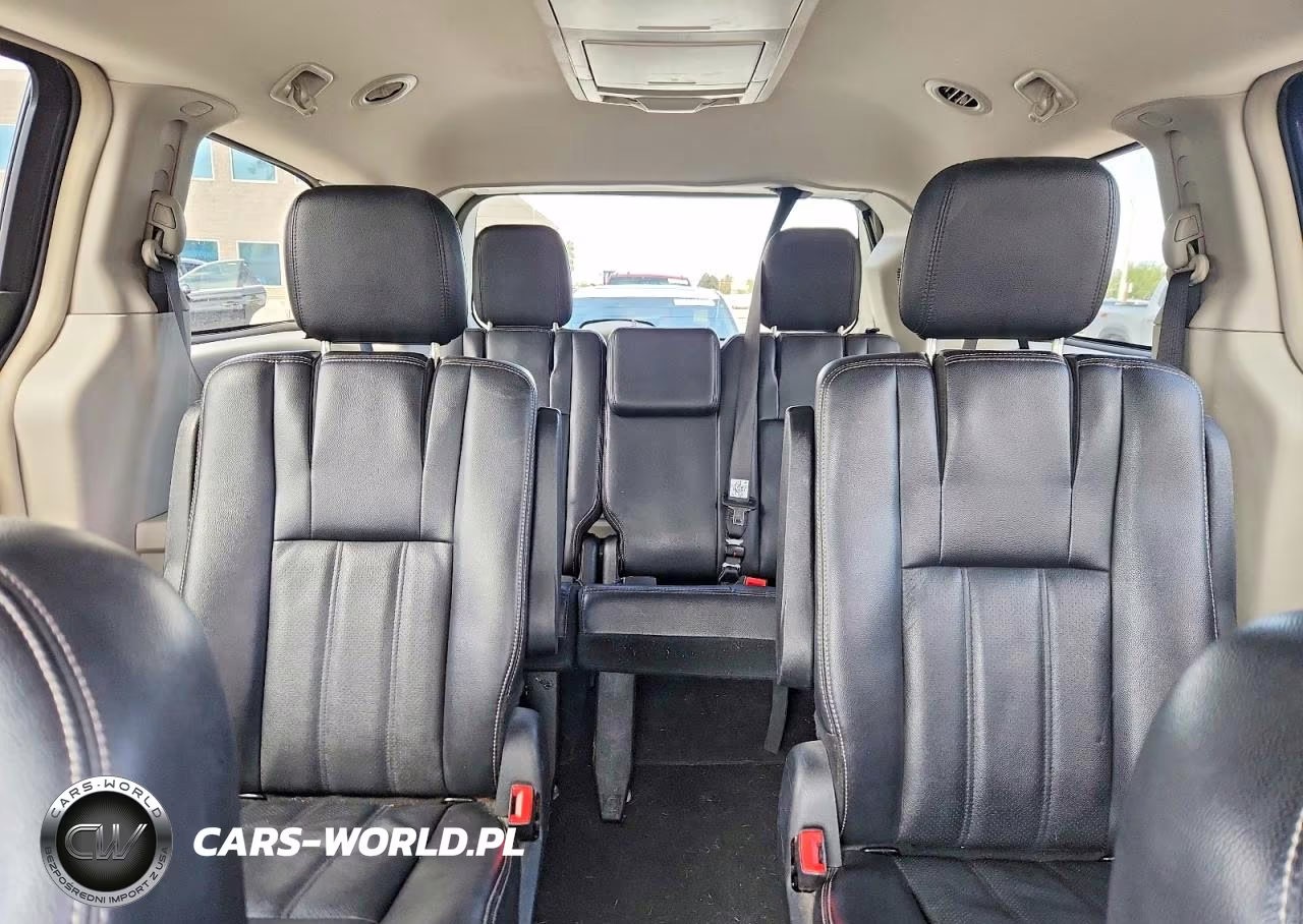 2012 Chrysler Town & Country Touring VIN:2C4RC1BG9CR367813 - 10