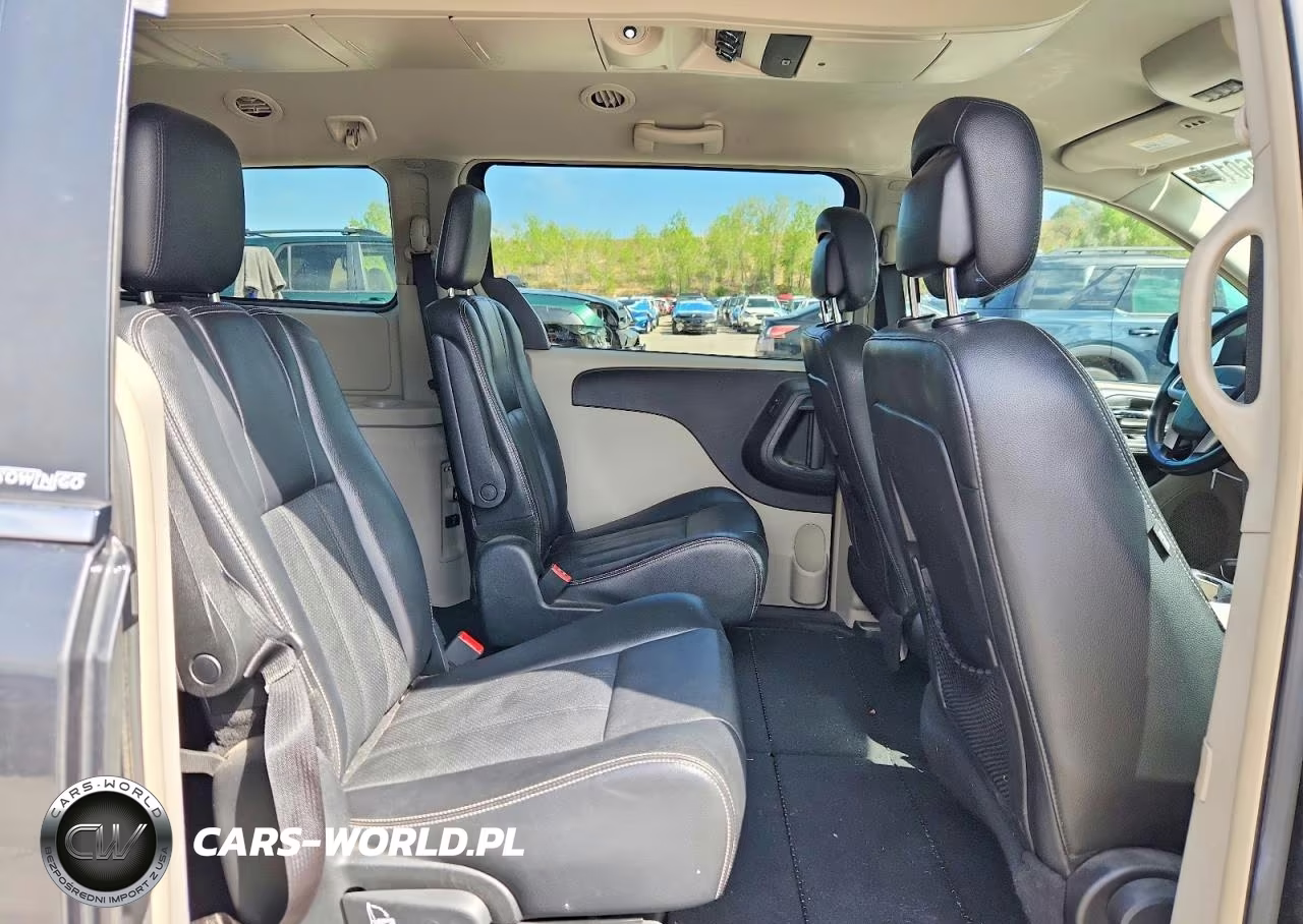 2012 Chrysler Town & Country Touring VIN:2C4RC1BG9CR367813 - 11