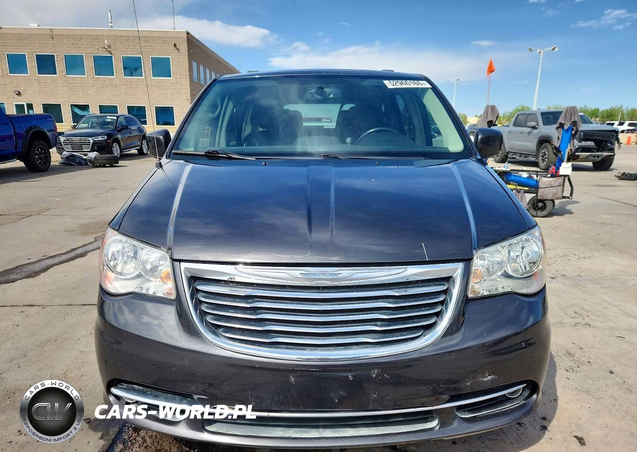 2012 Chrysler Town & Country Touring VIN:2C4RC1BG9CR367813 - 5