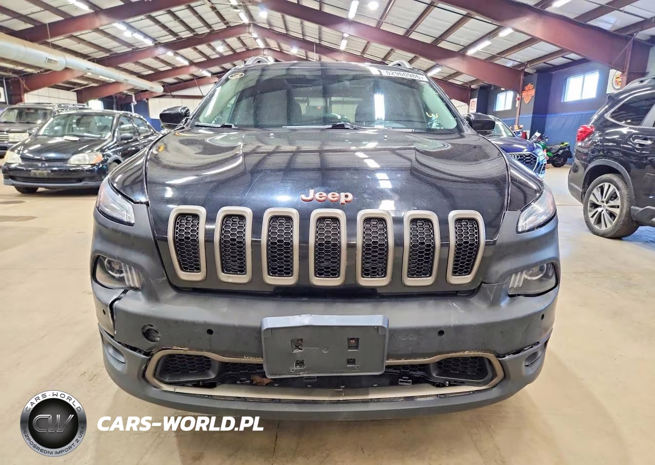 2017 Jeep Cherokee Latitude VIN:1C4PJMCS9HW545638 - 5