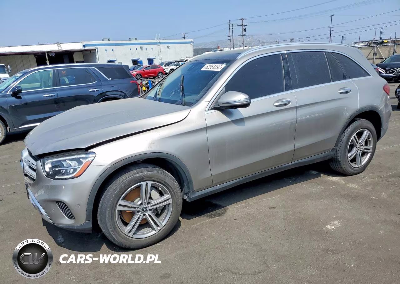 2021 Mercedes-Benz Glc 300 – zdjęcie 1 z 13