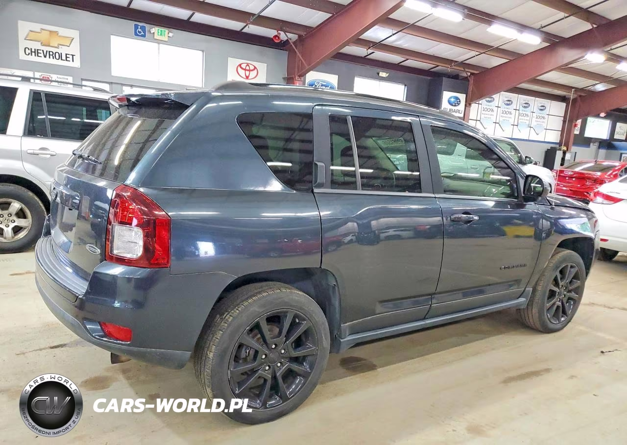 2015 Jeep Compass Sport VIN:1C4NJDBB8FD324792 - 3
