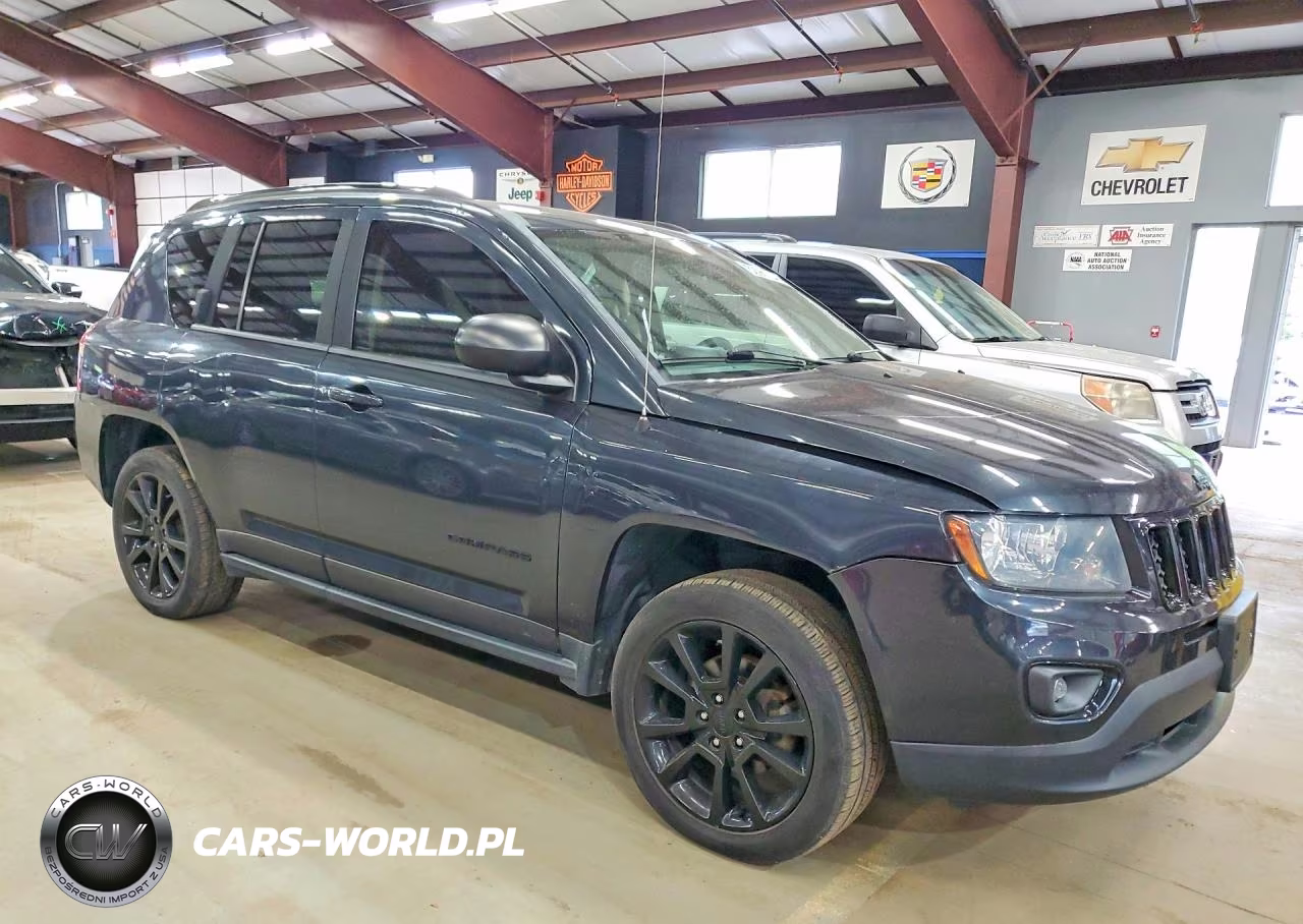 2015 Jeep Compass Sport VIN:1C4NJDBB8FD324792 - 4