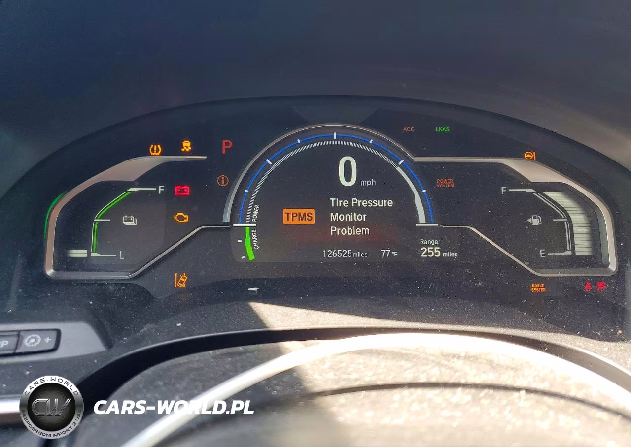 2018 Honda Clarity Touring VIN:JHMZC5F32JC005955 - 9