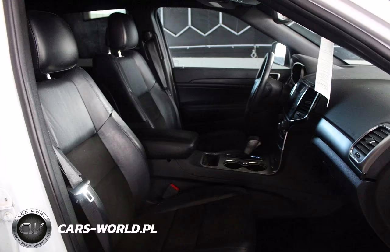 2019 Jeep Grand Cherokee Laredo VIN:1C4RJFAG8KC618736 - 5