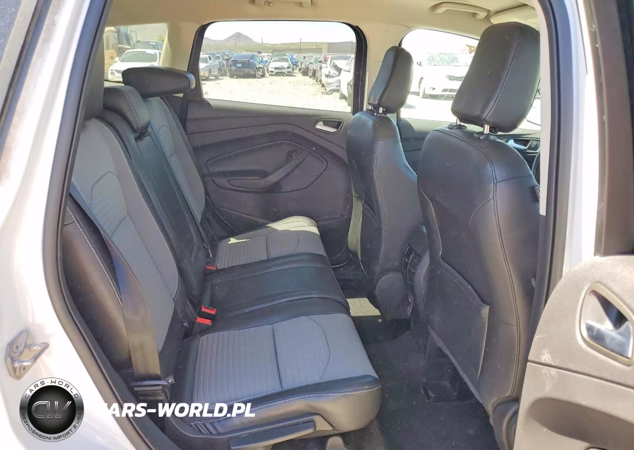 2019 Ford Escape Se VIN:1FMCU9GD2KUB27578 - 10